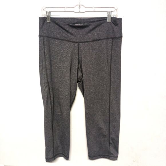 Old Navy Active Capri Athletic Leggings - Size L, Charcoal Gray - Picture 1 of 3